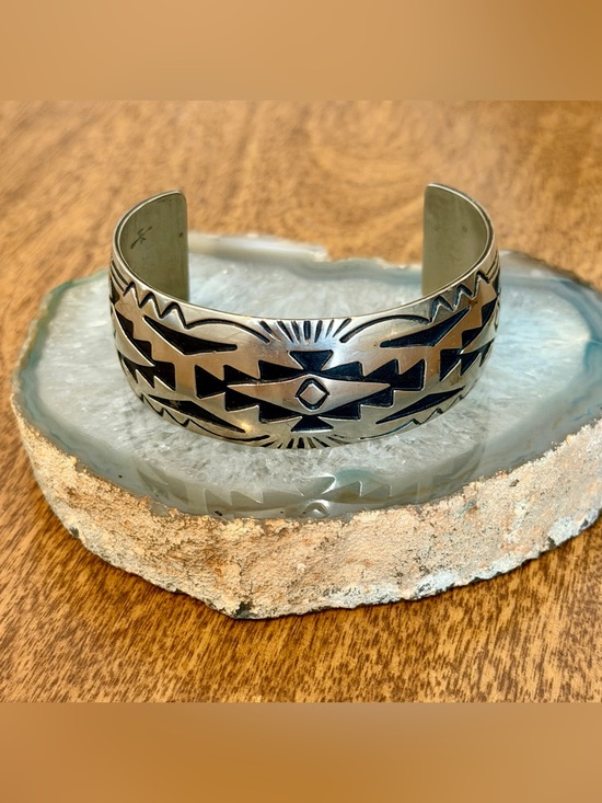 Hand Crafted Jewelry - Navajo Native American Southwestern Sterling Silver Cuff Bracelet